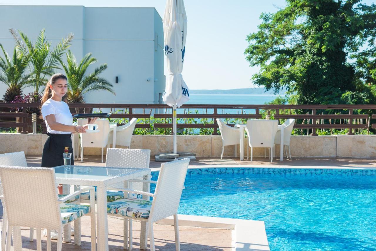 Семеен Хотел Golden Place Sozopol Exterior photo