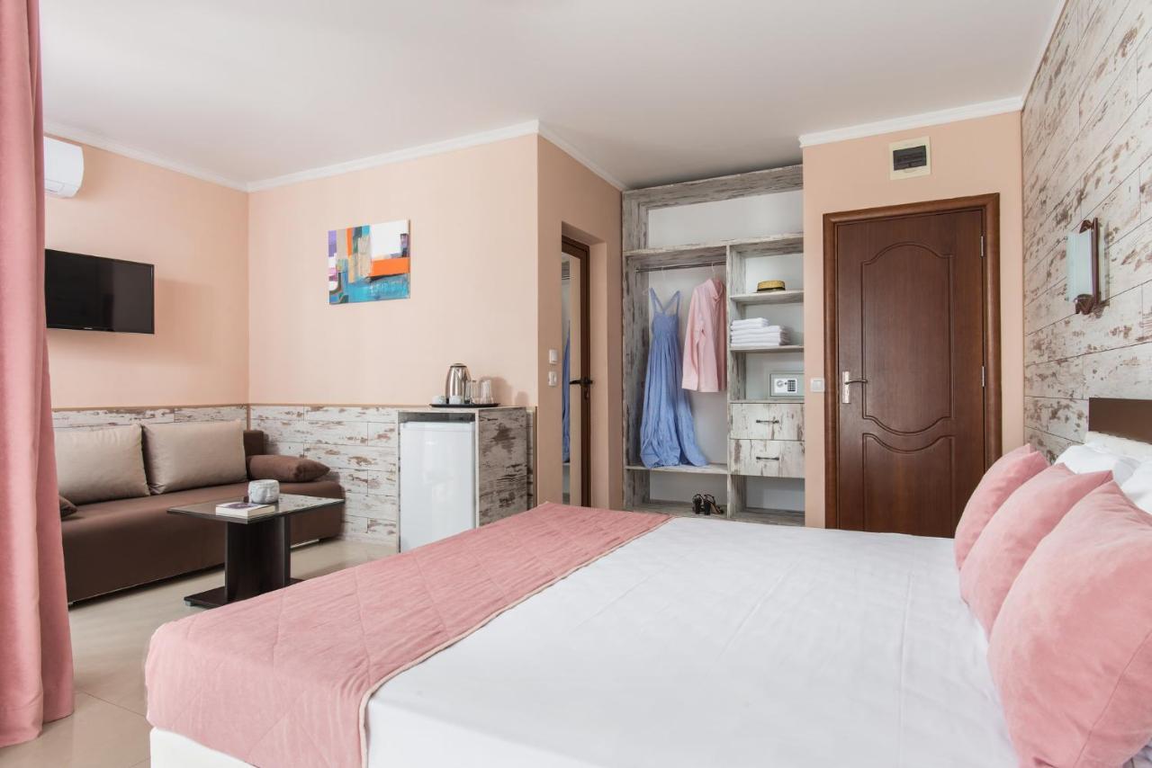 Семеен Хотел Golden Place Sozopol Exterior photo